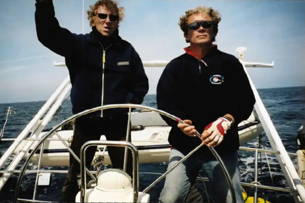 Souchon sur son bateau